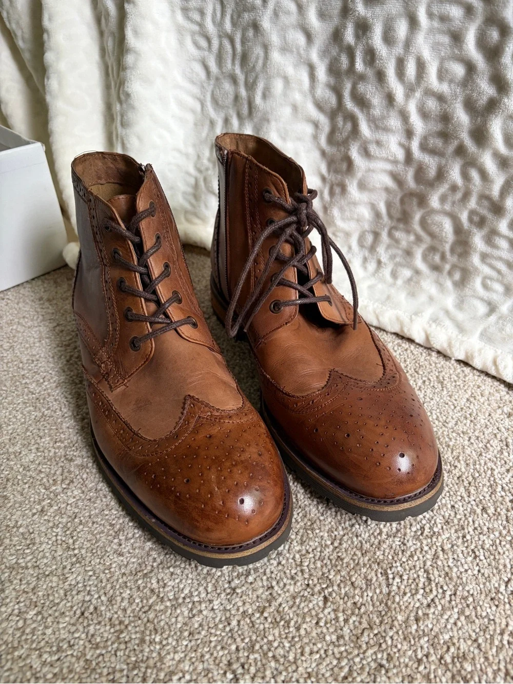Steve Madden Tan Leather Chukka Wingtip Boots
